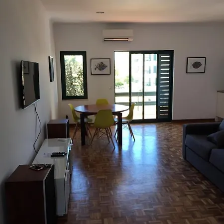 Tossan House In Vilamoura Downtown Quarteira Exterior photo